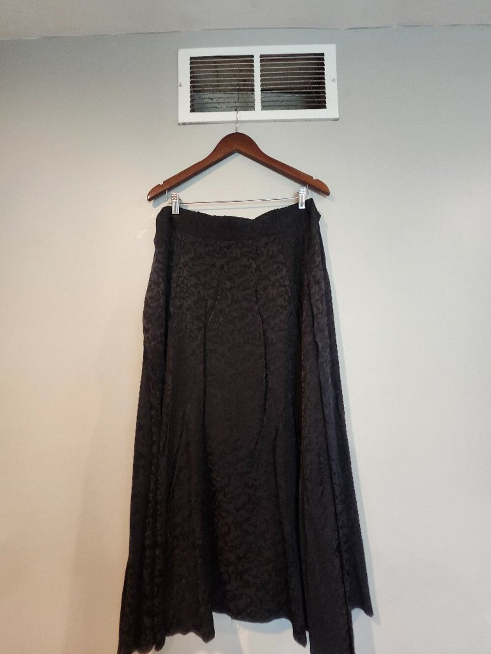 Black matte/gloss patterned skirt